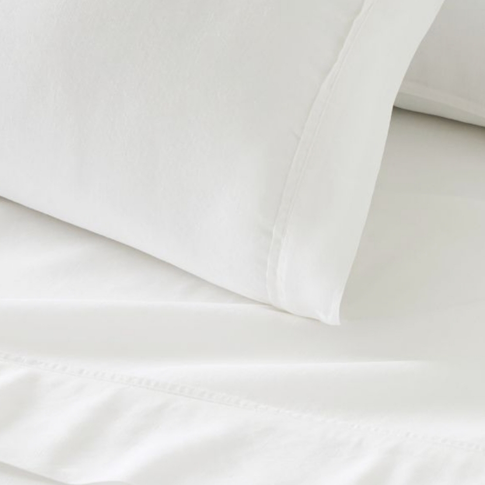 West Elm Signature TENCELtm Linen Sheet Set, King ,White, Retail Price $299.00US - Picture 6 of 16